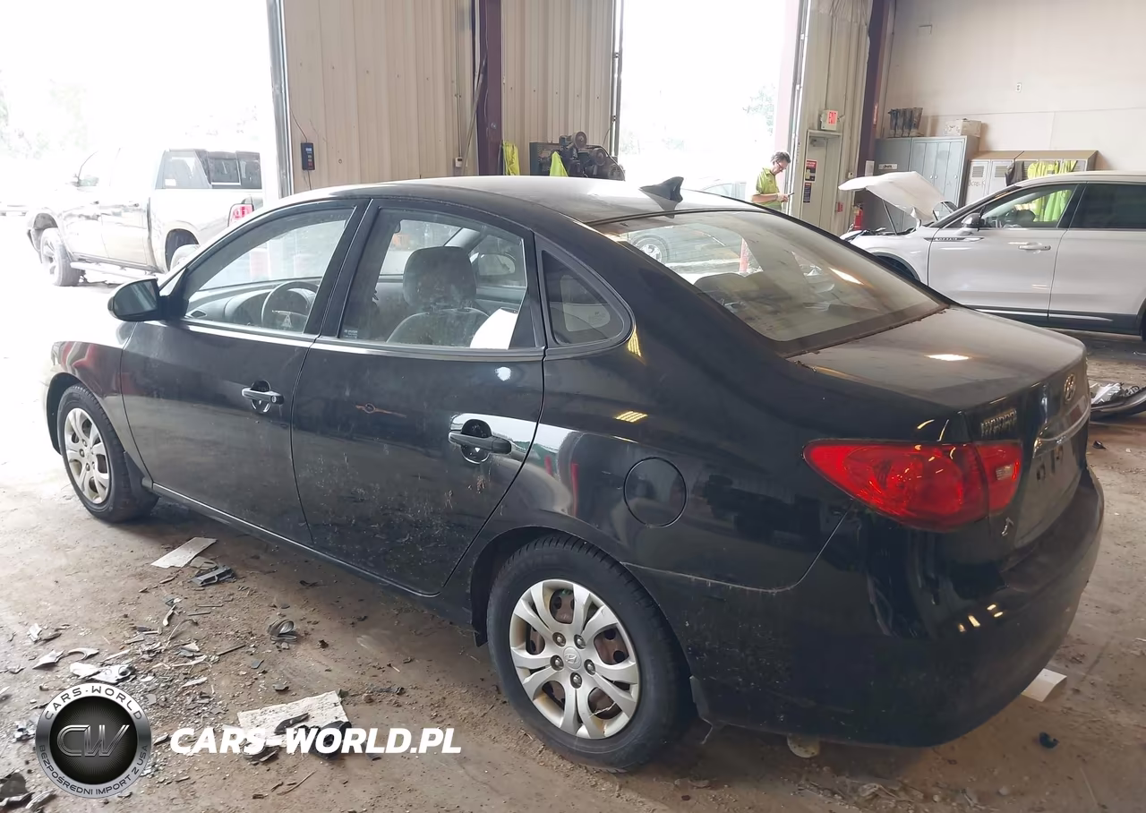 2010 Hyundai Elantra Gls VIN:KMHDU4AD0AU880931 - 3