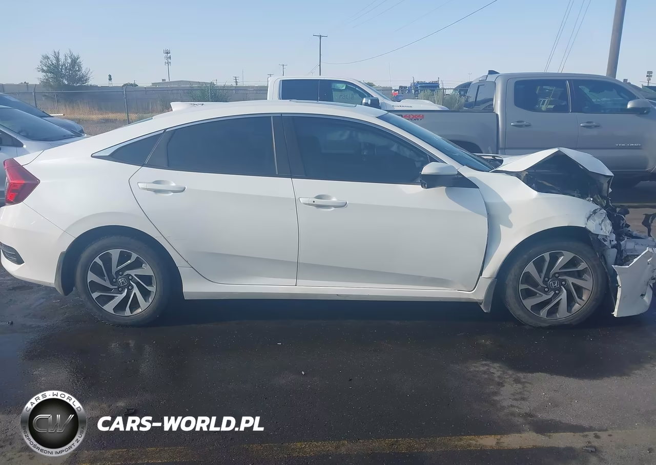2018 Honda Civic Ex VIN:19XFC2F89JE017379 - 13