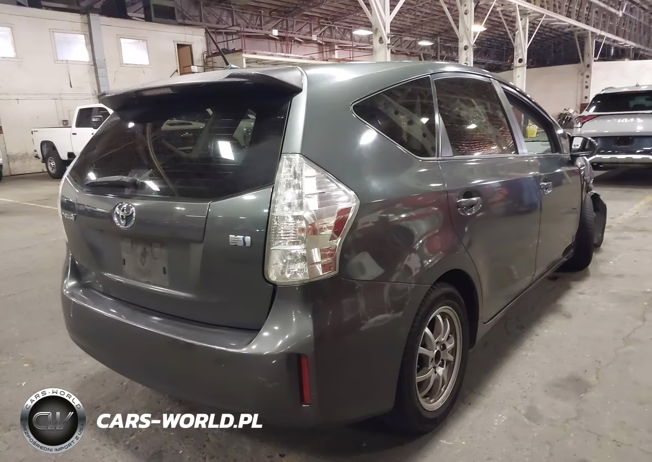 2012 Toyota Prius V Two VIN:JTDZN3EU6C3109748 - 4