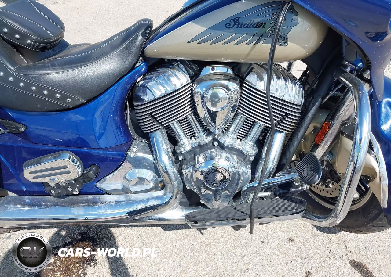 2019 Indian Motorcycle Co. Chieftain Classic VIN:56KTFAAA9K3375244 - 8