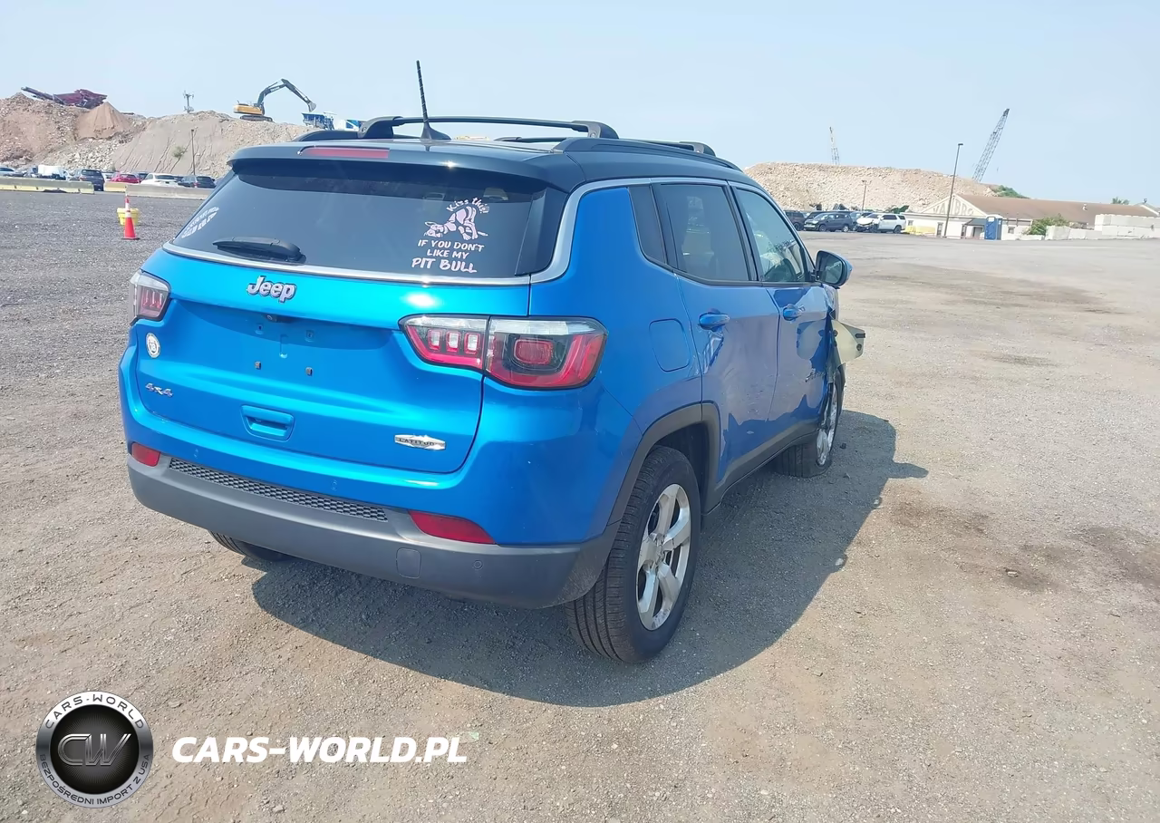 2019 Jeep Compass Latitude 4X4 VIN:3C4NJDBB4KT838224 - 4