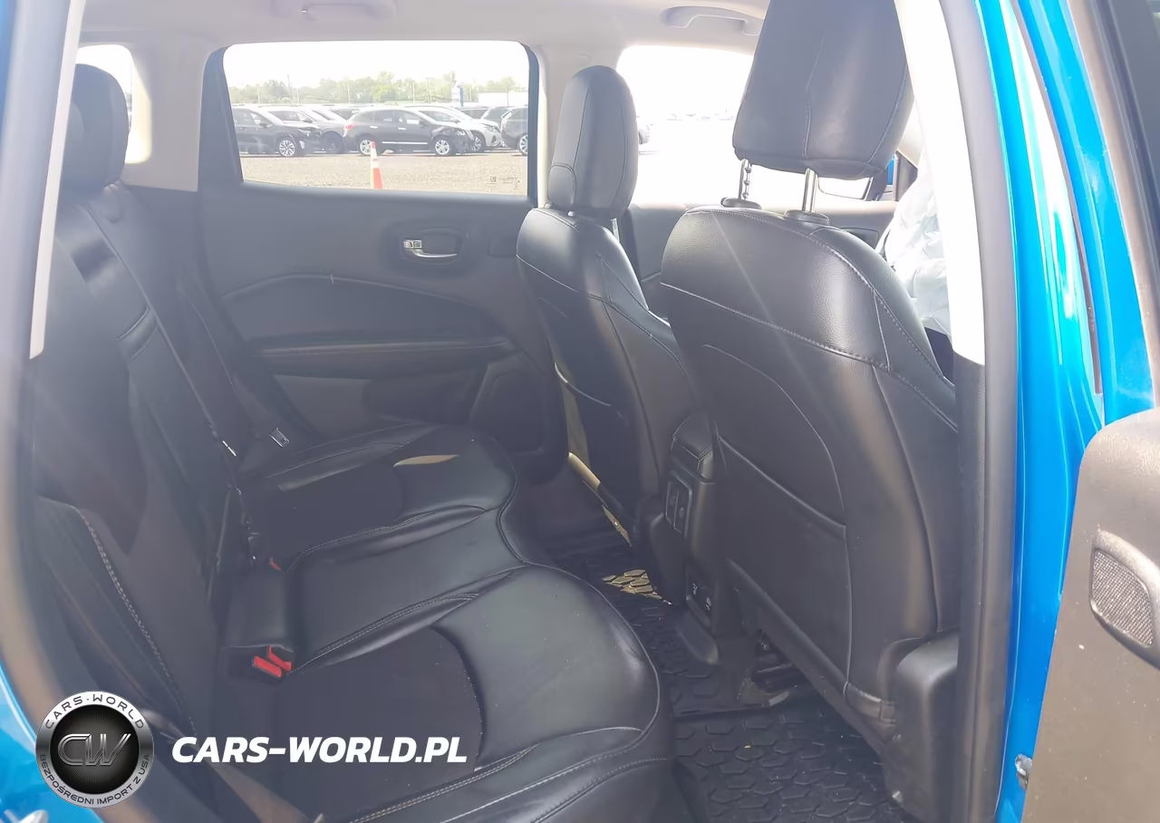 2019 Jeep Compass Latitude 4X4 VIN:3C4NJDBB4KT838224 - 8