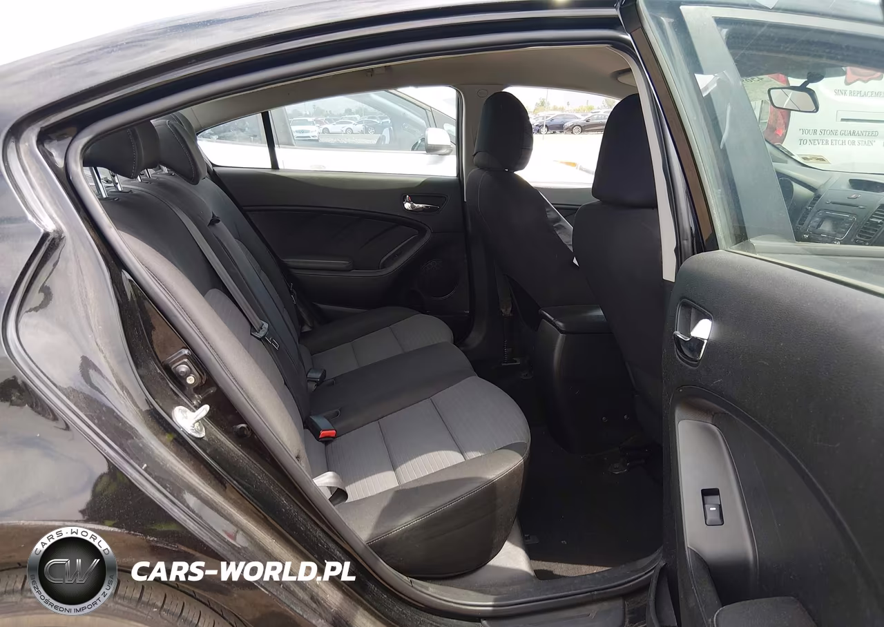 2015 Kia Forte Lx VIN:KNAFX4A63F5358640 - 8