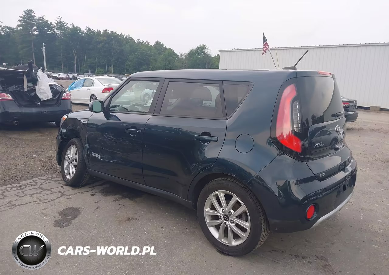 2017 Kia Soul + VIN:KNDJP3A53H7416753 - 3