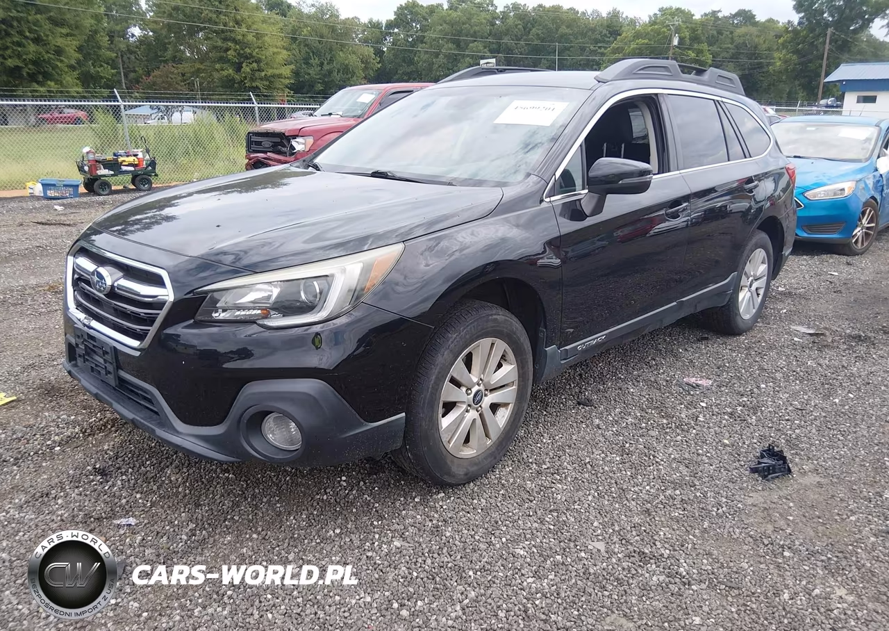 2018 Subaru Outback 2.5I Premium VIN:4S4BSAFC2J3215868 - 2