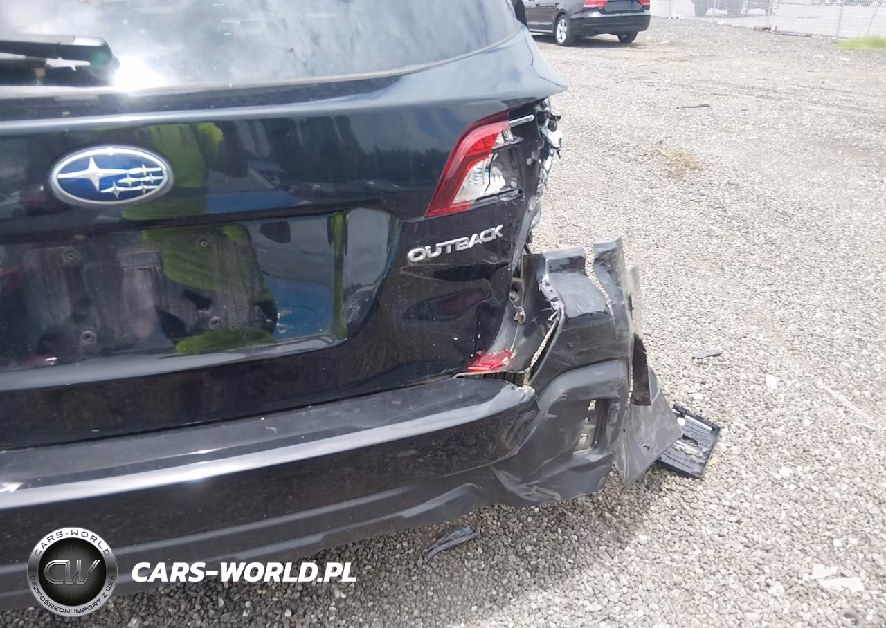 2018 Subaru Outback 2.5I Premium VIN:4S4BSAFC2J3215868 - 6