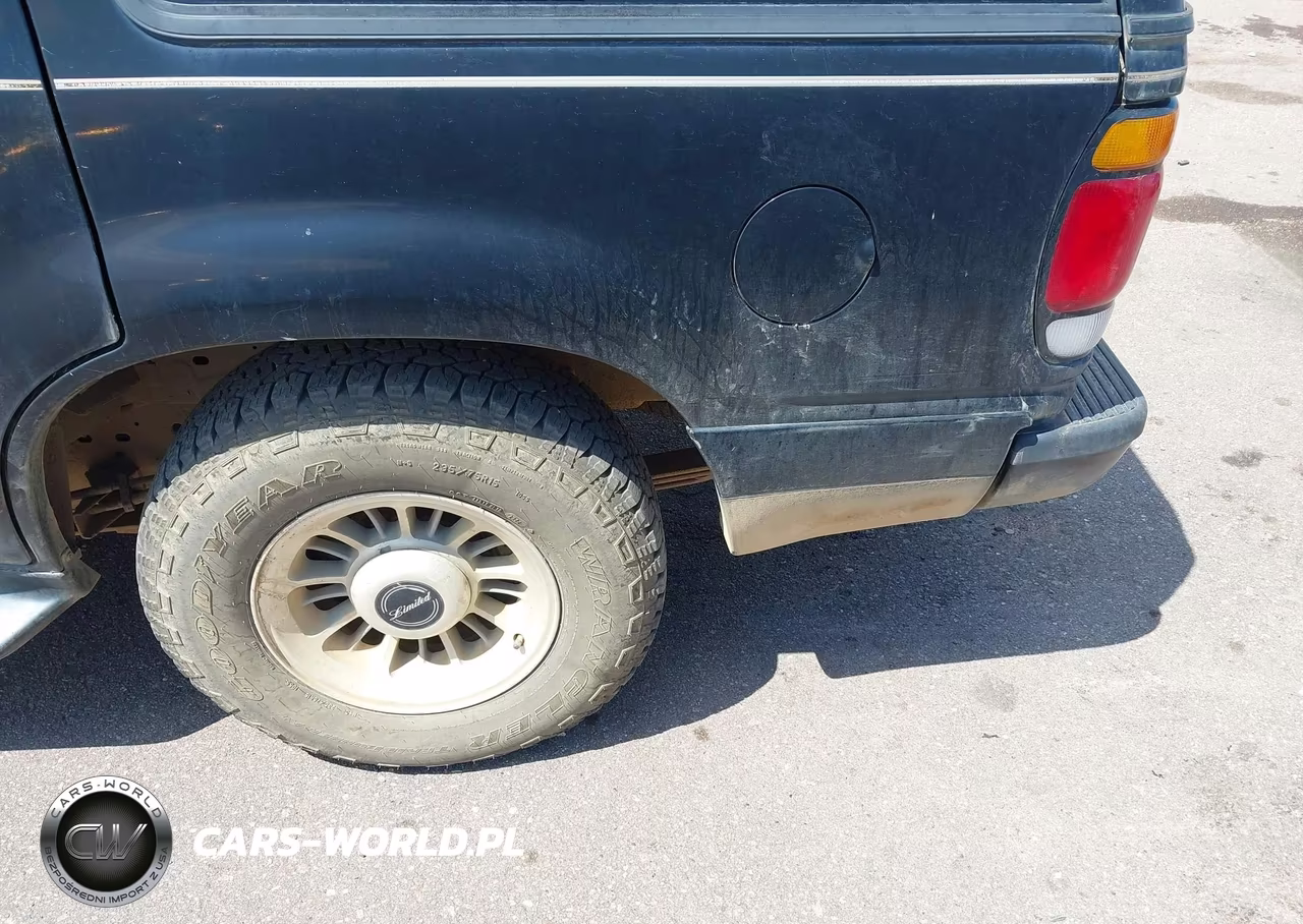 1997 Ford Explorer Eddie Bauer-Limited-Xl-Xlt VIN:1FMDU32E4VZC00085 - 14