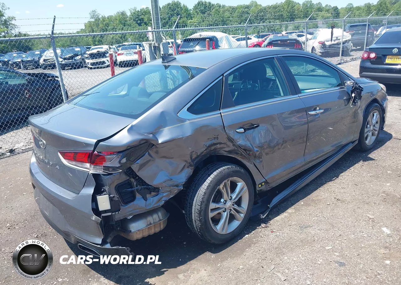 2018 Hyundai Sonata Sel VIN:5NPE34AF2JH628301 - 4
