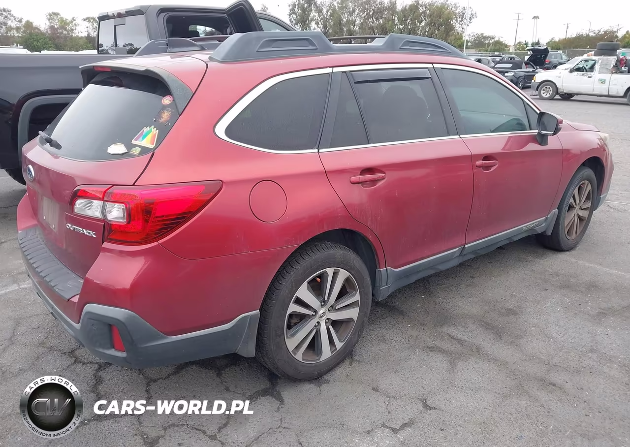 2018 Subaru Outback 2.5I Limited VIN:4S4BSANC5J3318543 - 4
