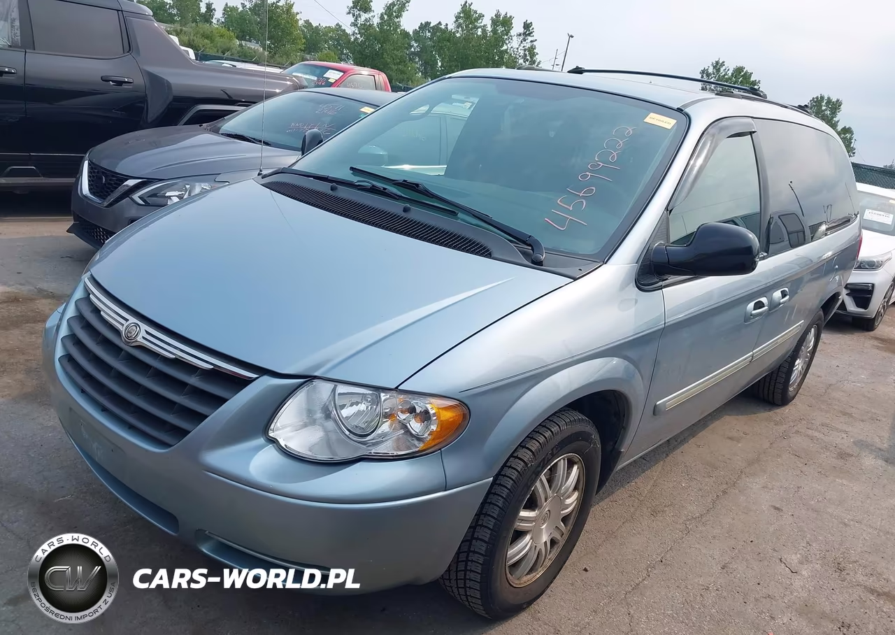 2005 Chrysler Town & Country Touring VIN:2C4GP54L95R157051 - 2