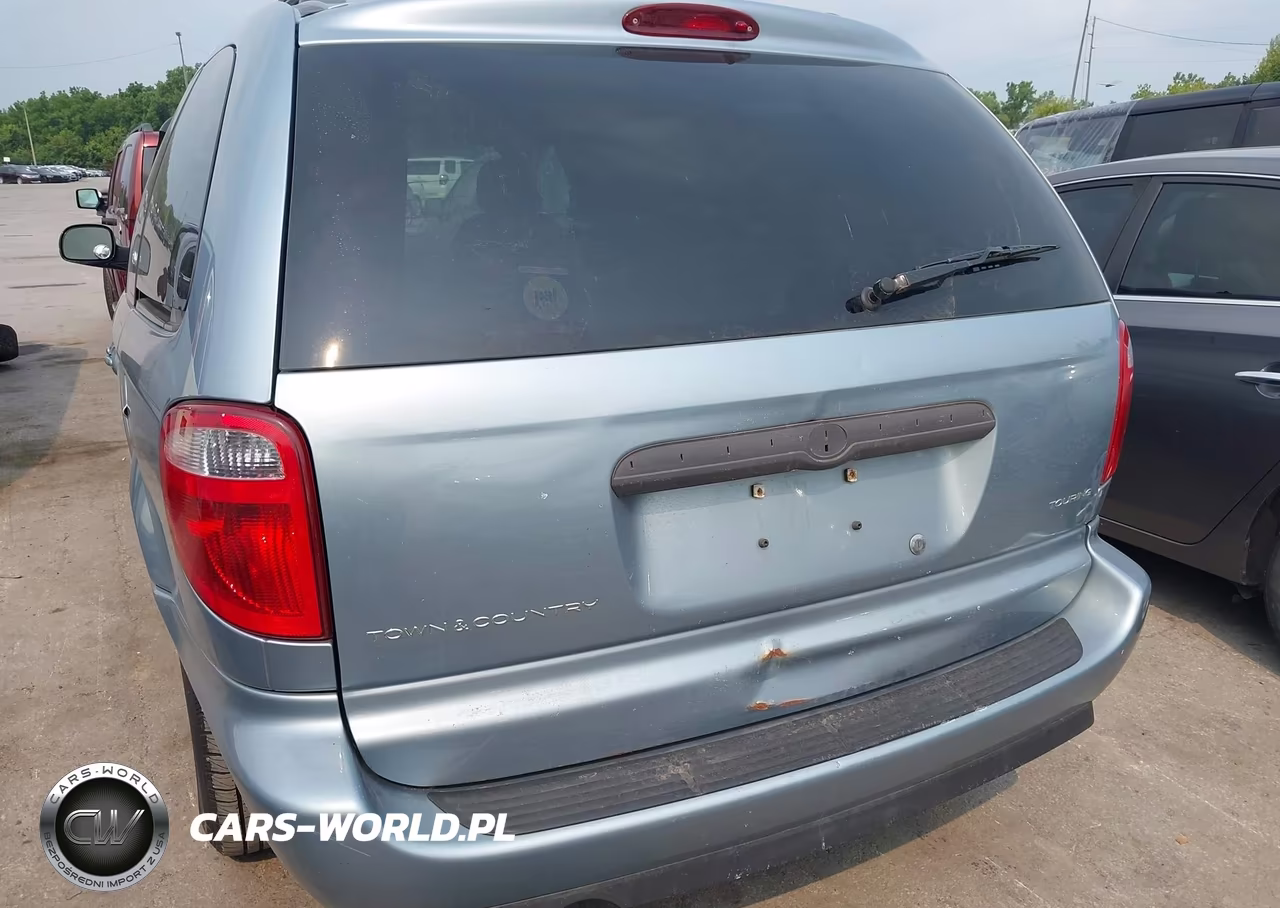 2005 Chrysler Town & Country Touring VIN:2C4GP54L95R157051 - 6