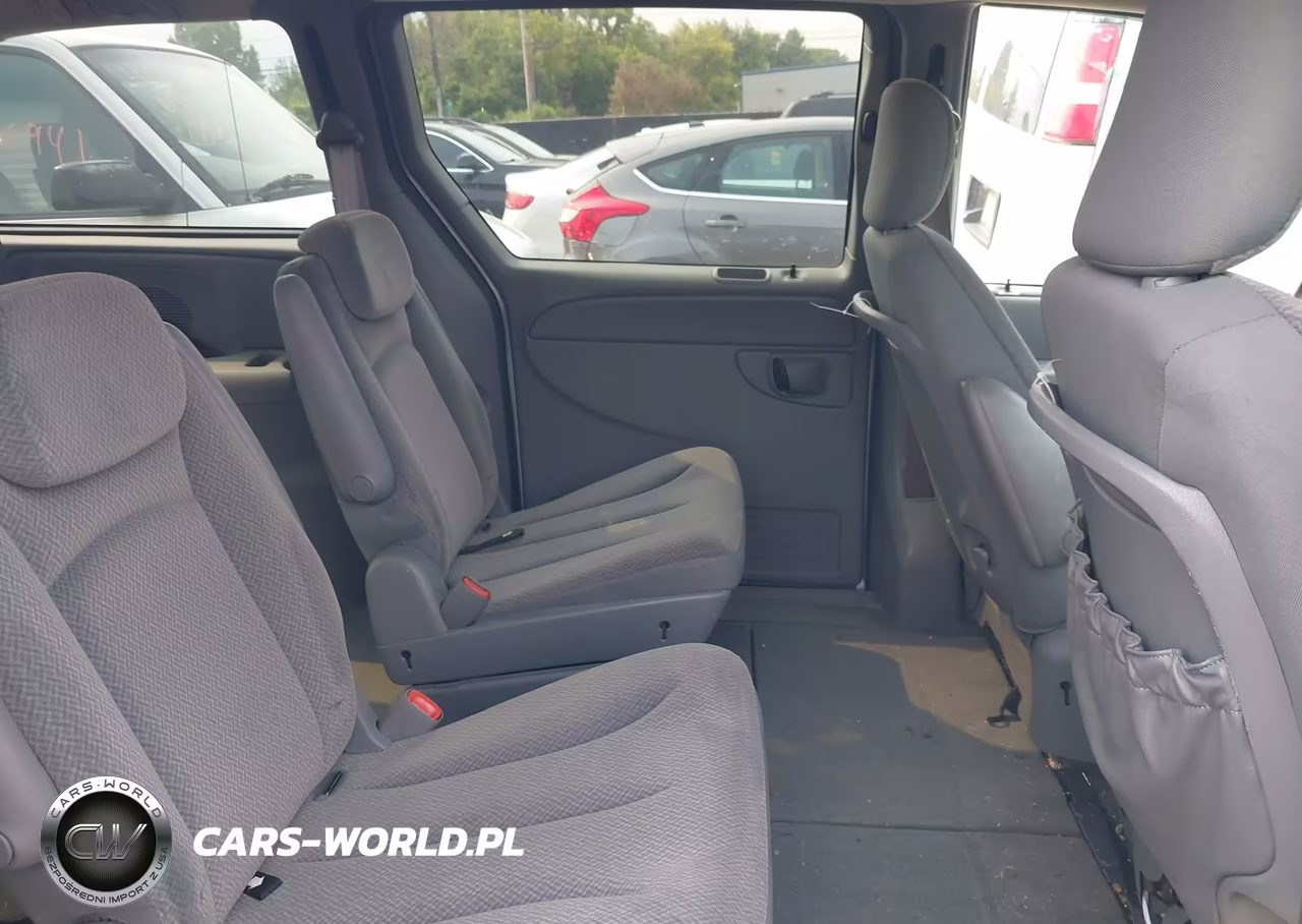 2005 Chrysler Town & Country Touring VIN:2C4GP54L95R157051 - 8