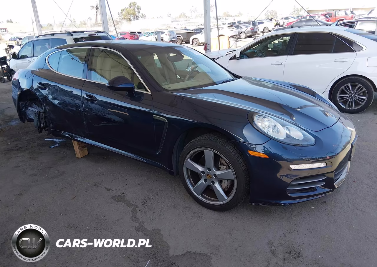 2015 Porsche Panamera 4S
