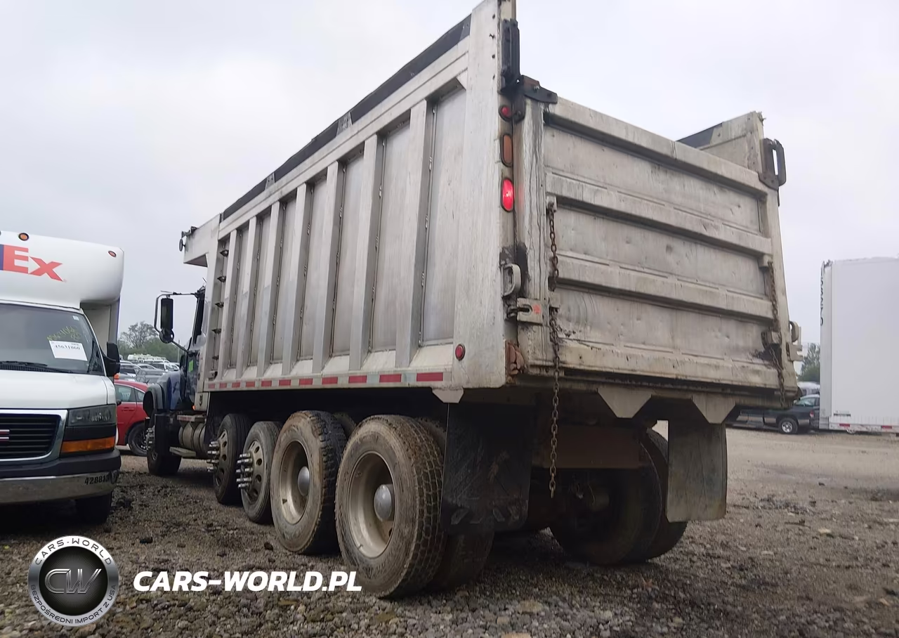 2007 Mack 700 Cv700 VIN:1M2AG11C67M068137 - 3