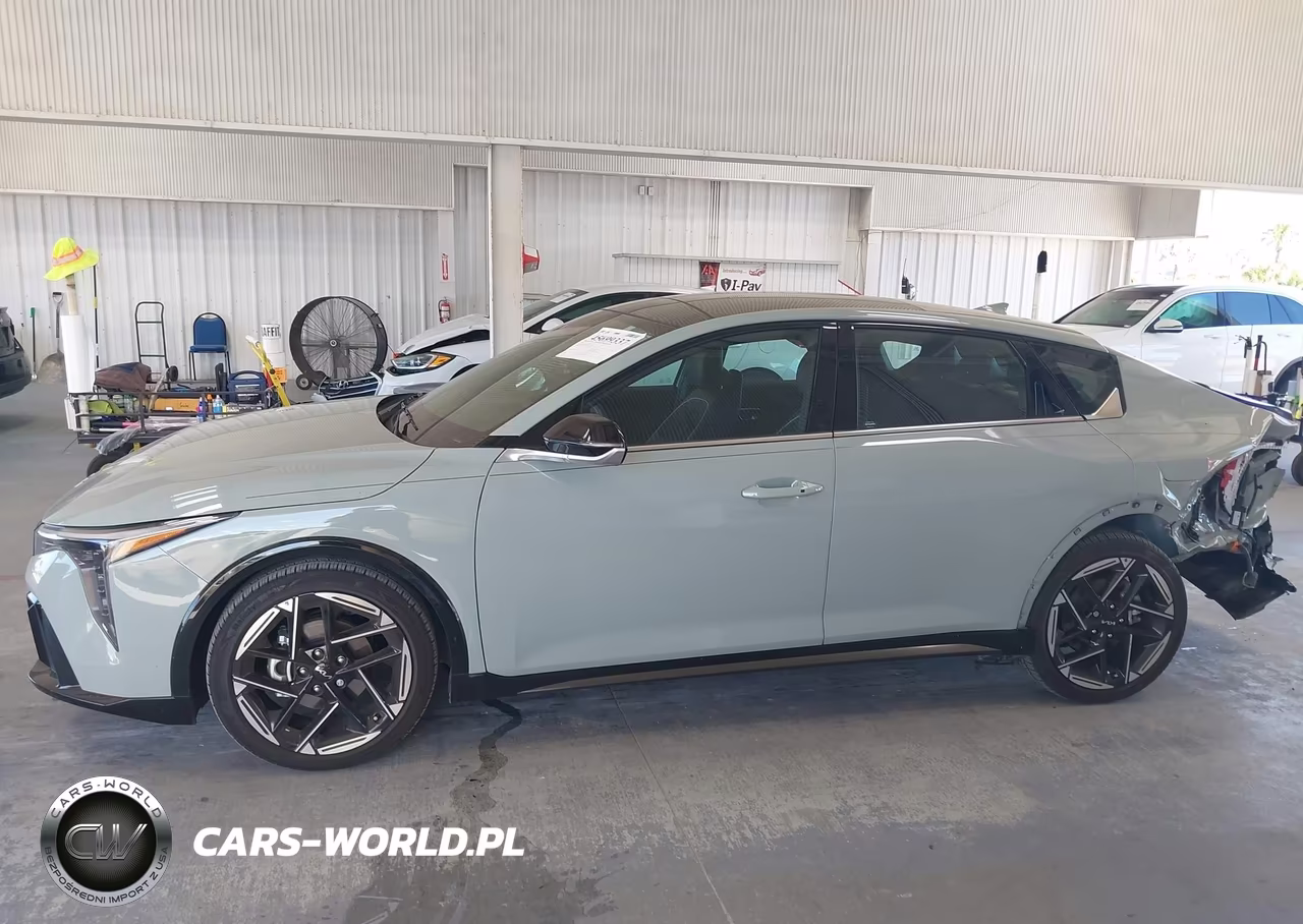 2025 Kia K4 Gt-Line VIN:3KPFW4DE5SE130663 - 14