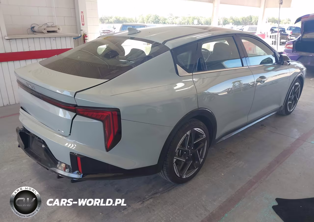 2025 Kia K4 Gt-Line VIN:3KPFW4DE5SE130663 - 4