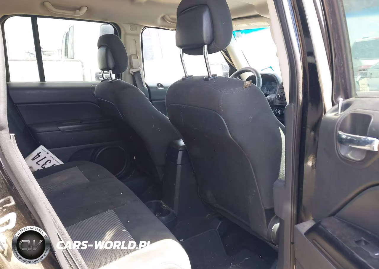 2015 Jeep Patriot Altitude Edition VIN:1C4NJPBA2FD186059 - 8