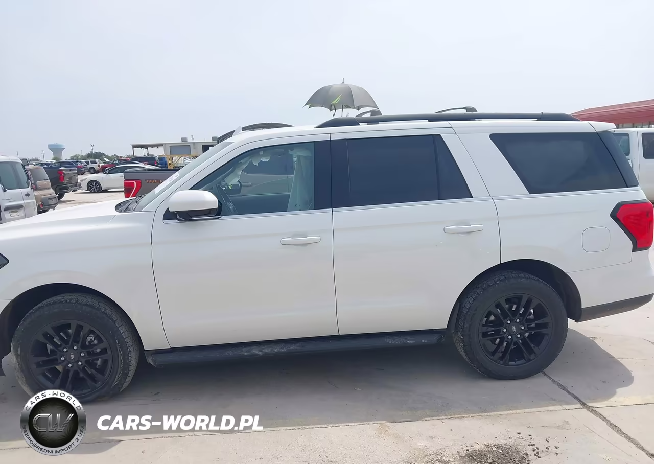 2024 Ford Expedition Xlt VIN:1FMJU1H81REA50460 - 14