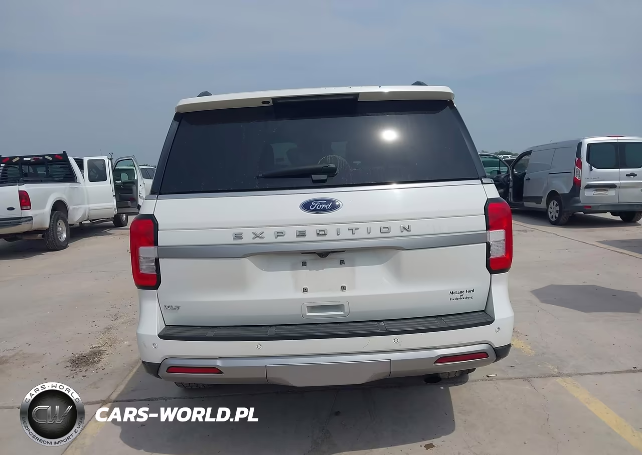 2024 Ford Expedition Xlt VIN:1FMJU1H81REA50460 - 16