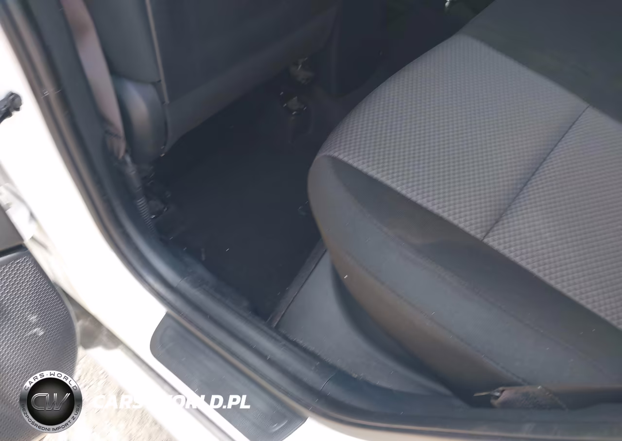 2020 Kia Soul Lx VIN:KNDJ23AU0L7072782 - 8