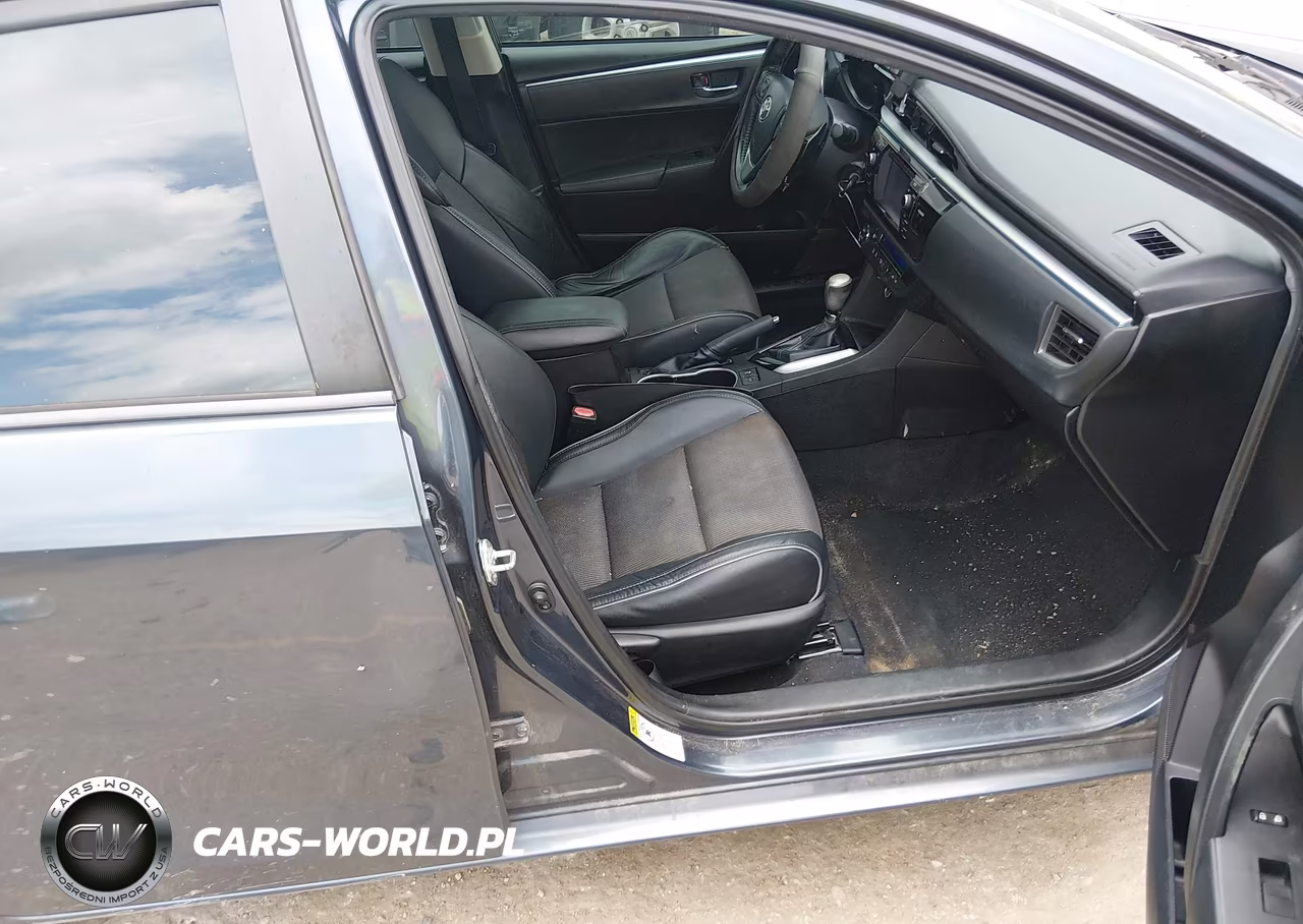2015 Toyota Corolla S Plus VIN:5YFBURHE4FP265875 - 5