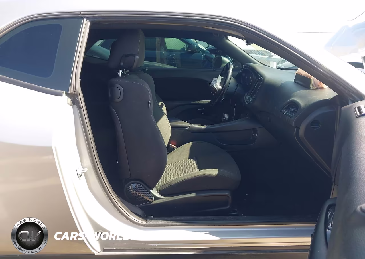 2020 Dodge Challenger R-T VIN:2C3CDZBT1LH124716 - 5