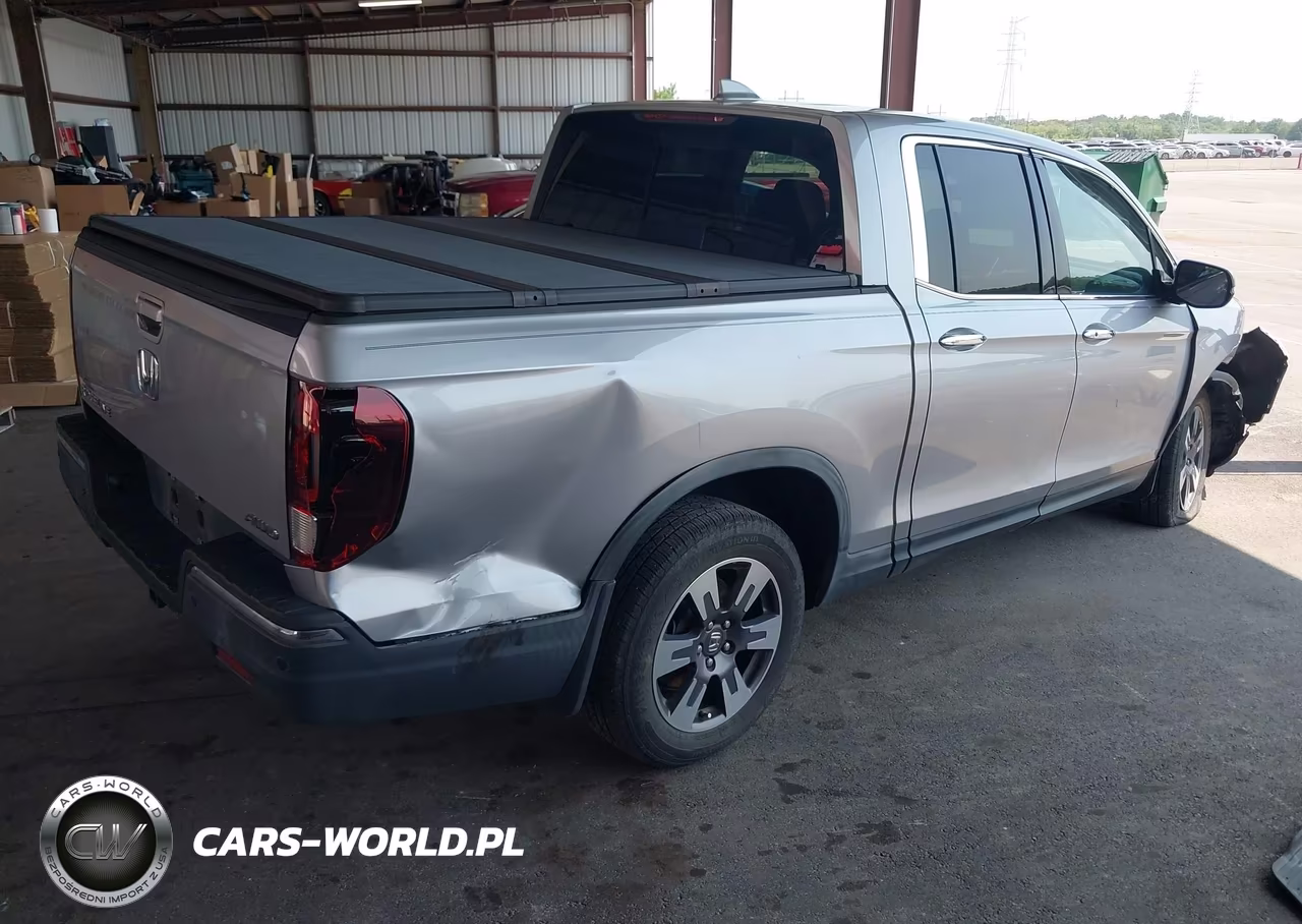 2018 Honda Ridgeline Rtl-E VIN:5FPYK3F78JB001023 - 4