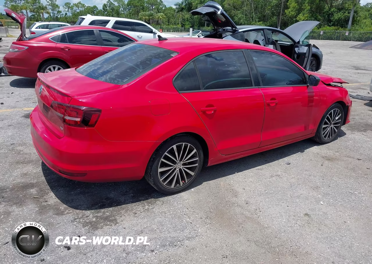 2016 Volkswagen Jetta 1.8T Sport VIN:3VWD17AJ2GM326224 - 4