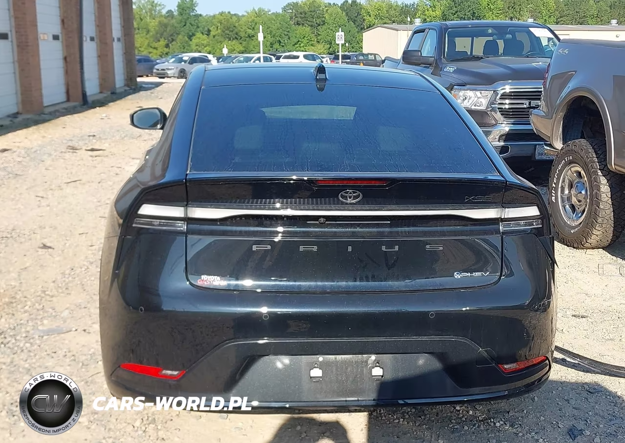 2025 Toyota Prius Plug-In Hybrid Xse VIN:JTDACACU1S3047605 - 16