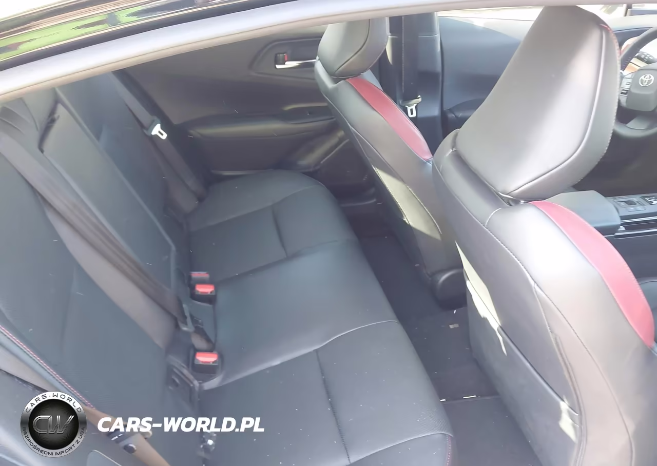 2025 Toyota Prius Plug-In Hybrid Xse VIN:JTDACACU1S3047605 - 8
