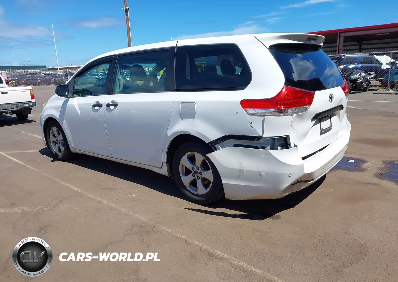 2014 Toyota Sienna L V6 7 Passenger VIN:5TDZK3DC3ES513349 - 3