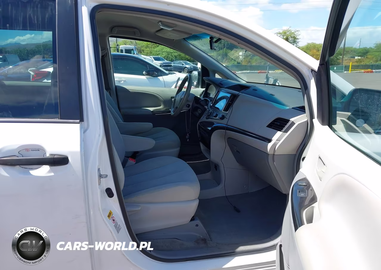 2014 Toyota Sienna L V6 7 Passenger VIN:5TDZK3DC3ES513349 - 5
