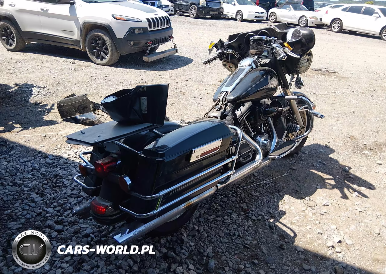 2010 Harley-Davidson Flhtc VIN:1HD1FF411AB629487 - 4
