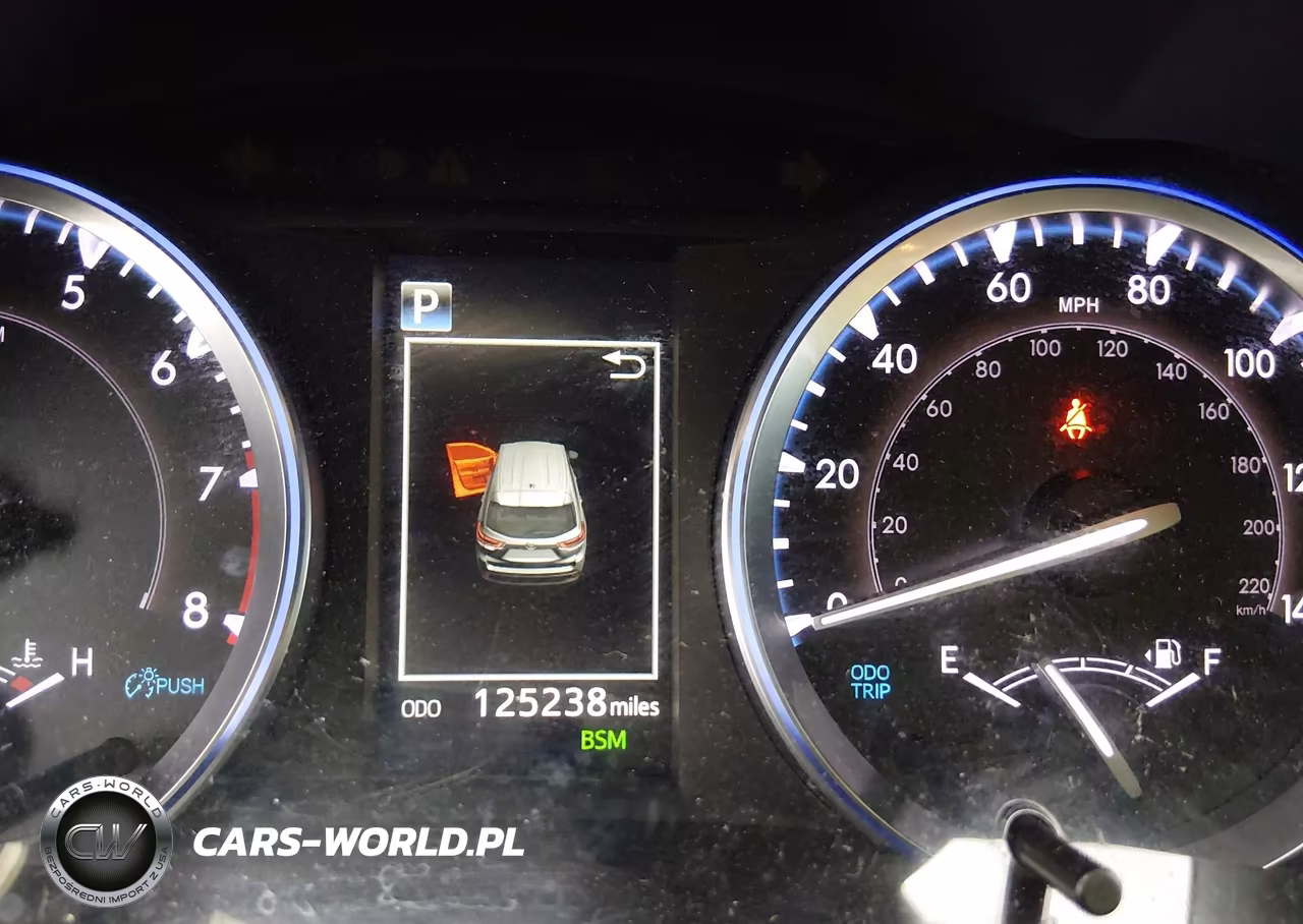 2019 Toyota Highlander Xle VIN:5TDKZRFHXKS368265 - 15