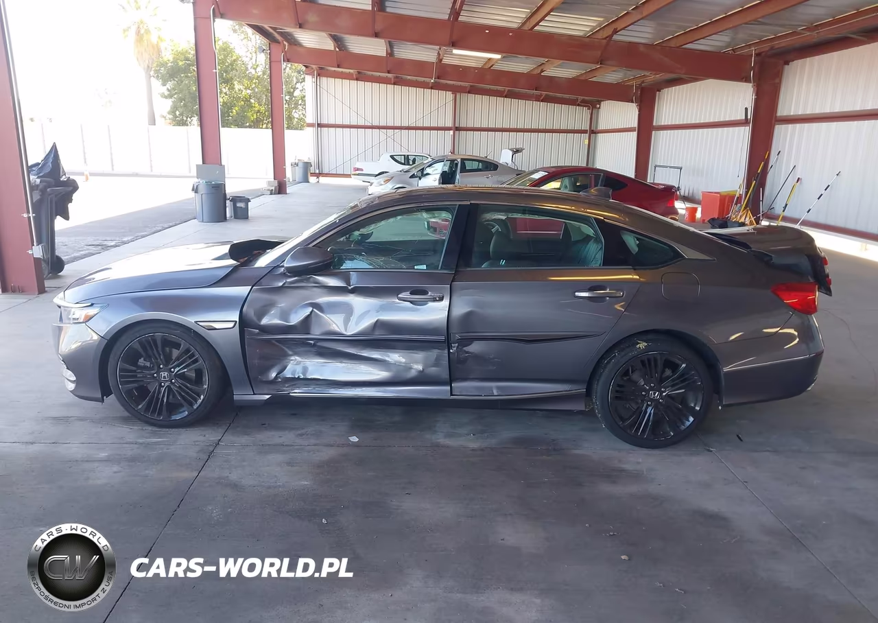 2018 Honda Accord Touring VIN:1HGCV1F97JA140635 - 14