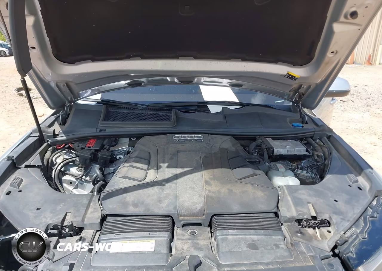 2018 Audi Q7 3.0T Premium VIN:WA1LAAF78JD013135 - 10