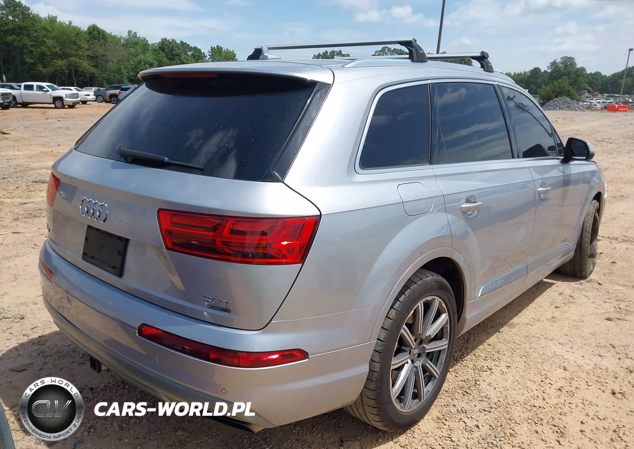 2018 Audi Q7 3.0T Premium VIN:WA1LAAF78JD013135 - 4