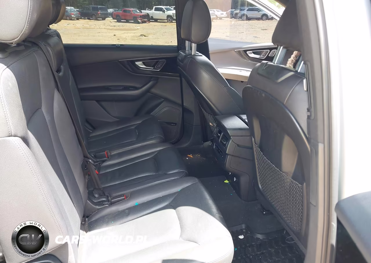 2018 Audi Q7 3.0T Premium VIN:WA1LAAF78JD013135 - 8