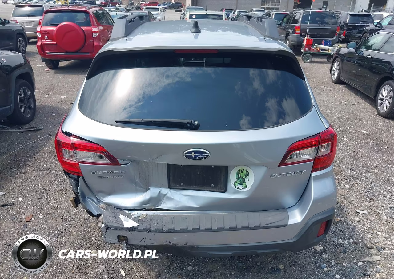 2019 Subaru Outback 2.5I Premium VIN:4S4BSAFCXK3383694 - 16