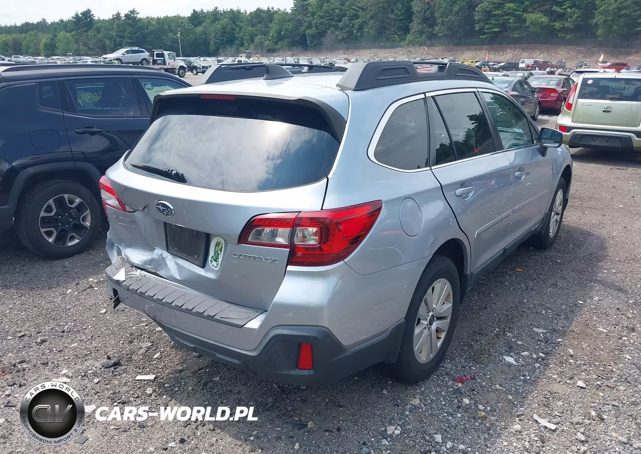 2019 Subaru Outback 2.5I Premium VIN:4S4BSAFCXK3383694 - 4