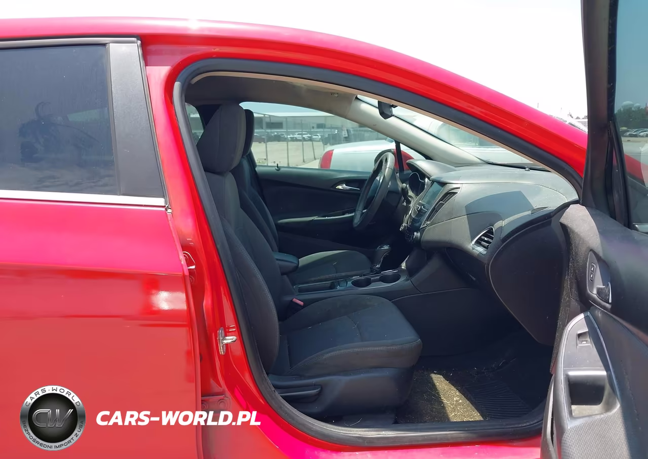 2018 Chevrolet Cruze Lt Auto VIN:1G1BE5SM4J7243707 - 5
