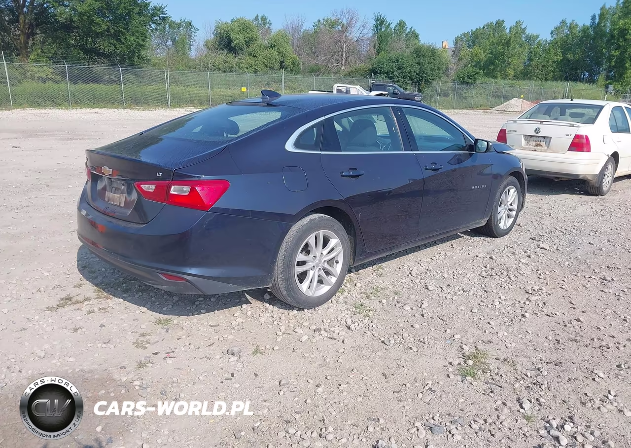 2017 Chevrolet Malibu 1Lt VIN:1G1ZE5ST0HF108424 - 4