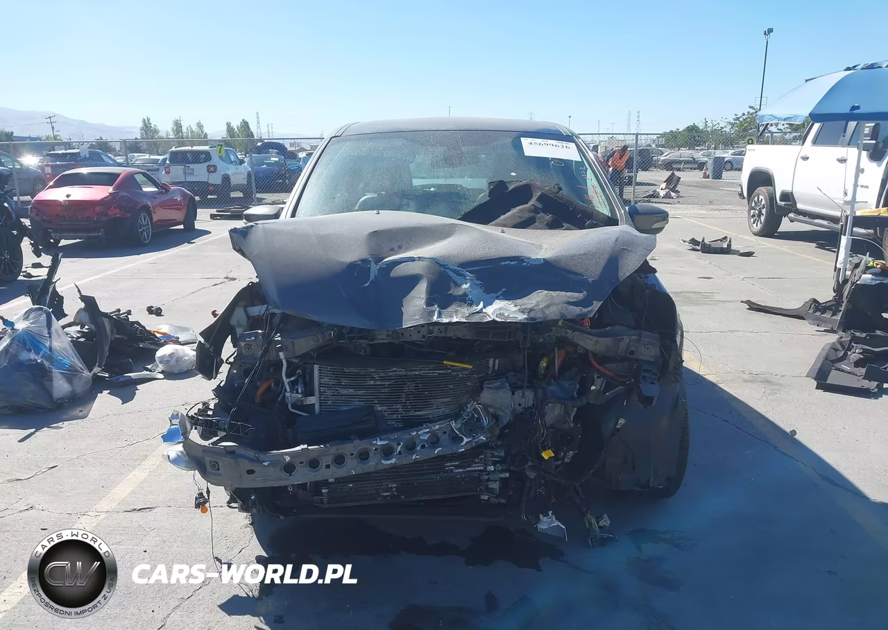 2015 Ford C-Max Energi Sel VIN:1FADP5CU8FL110901 - 11