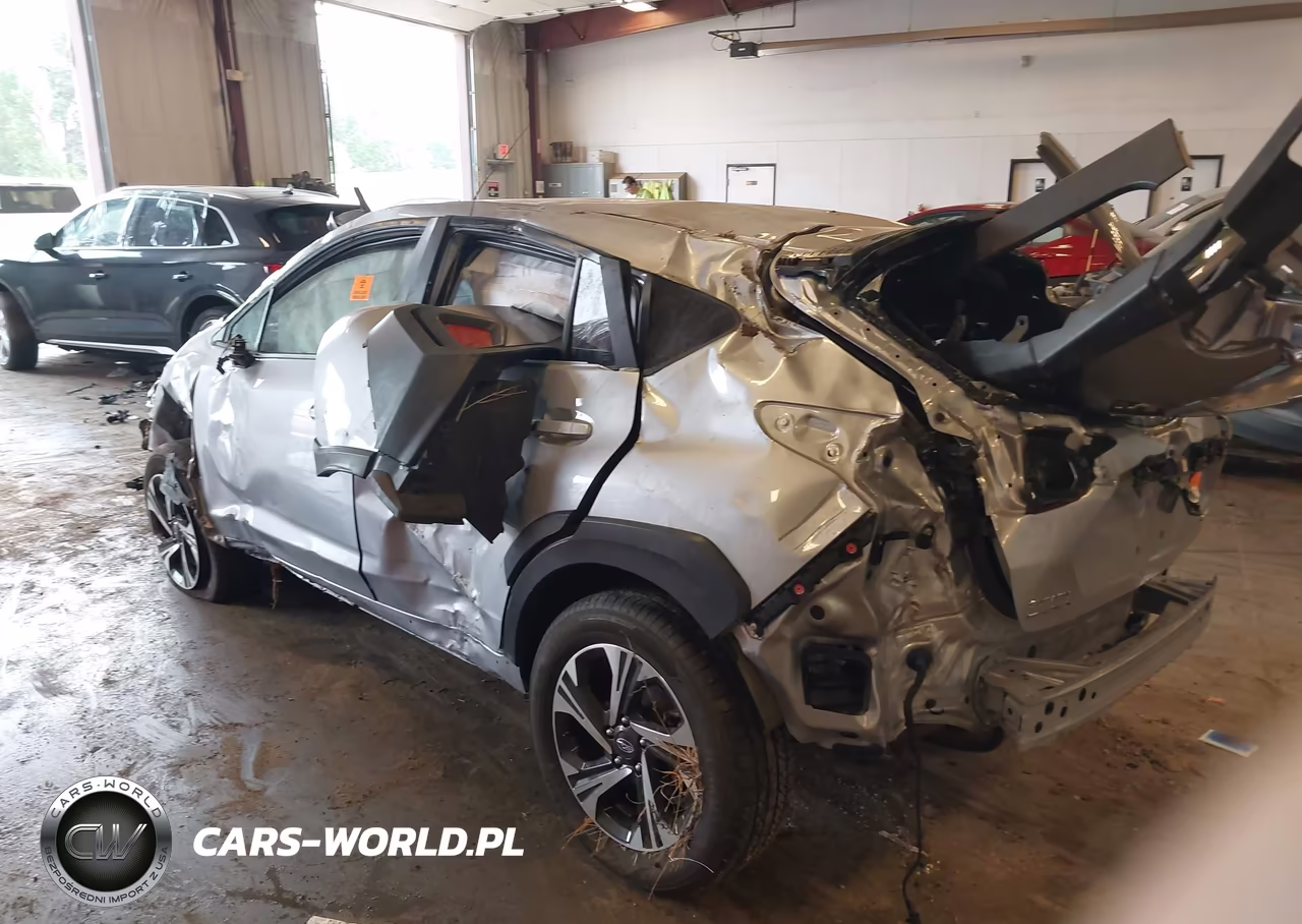 2025 Subaru Crosstrek Premium VIN:JF2GUHDC3S8281089 - 3