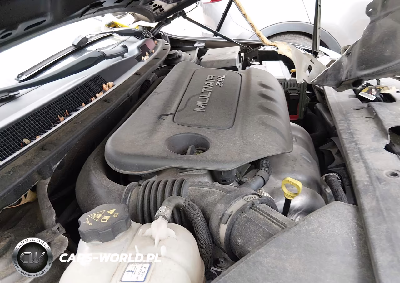 2015 Chrysler 200 Limited VIN:1C3CCCAB8FN558765 - 10