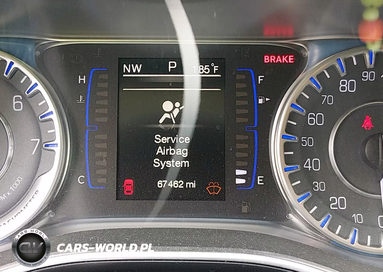 2015 Chrysler 200 Limited VIN:1C3CCCAB8FN558765 - 15