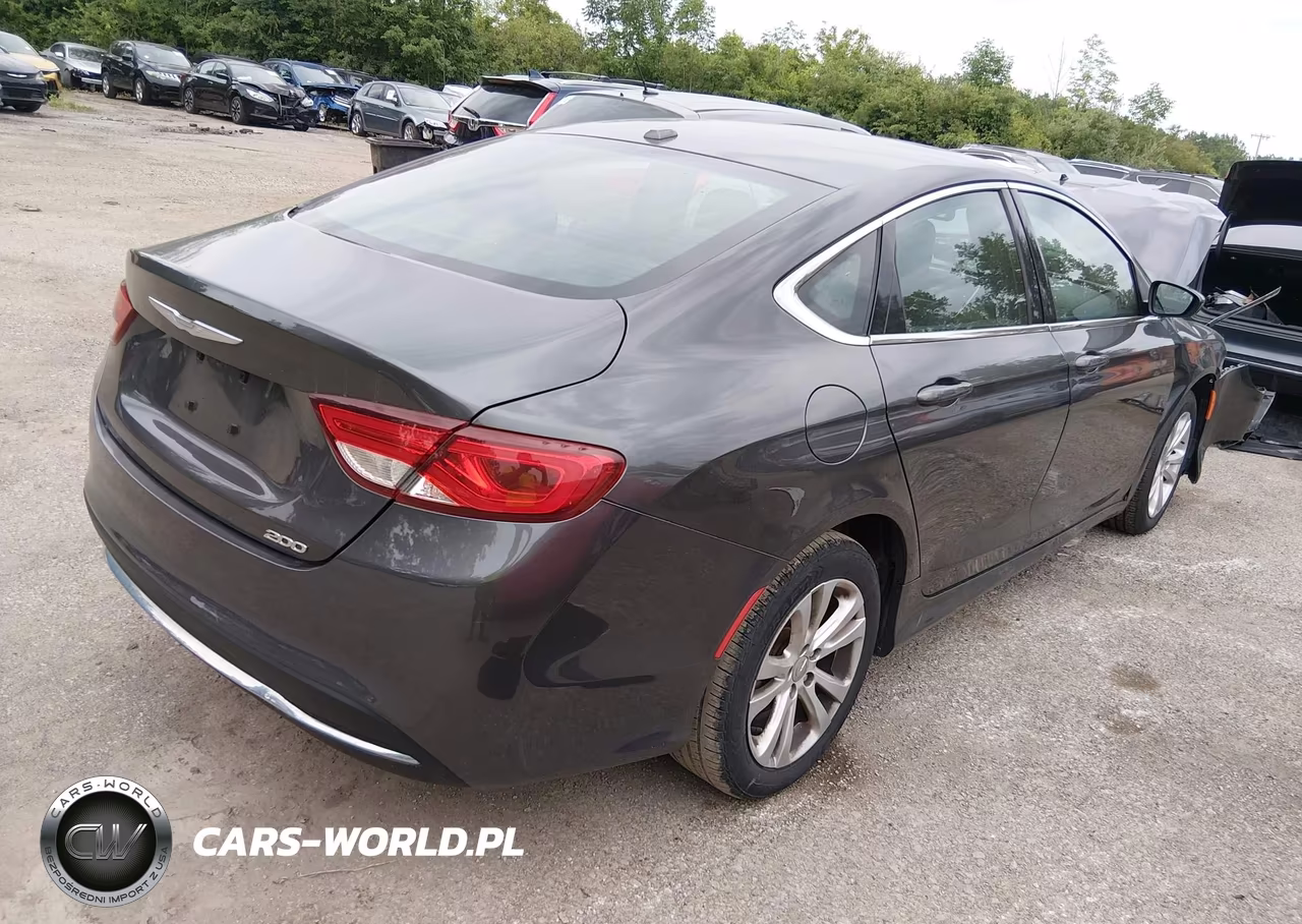 2015 Chrysler 200 Limited VIN:1C3CCCAB8FN558765 - 4