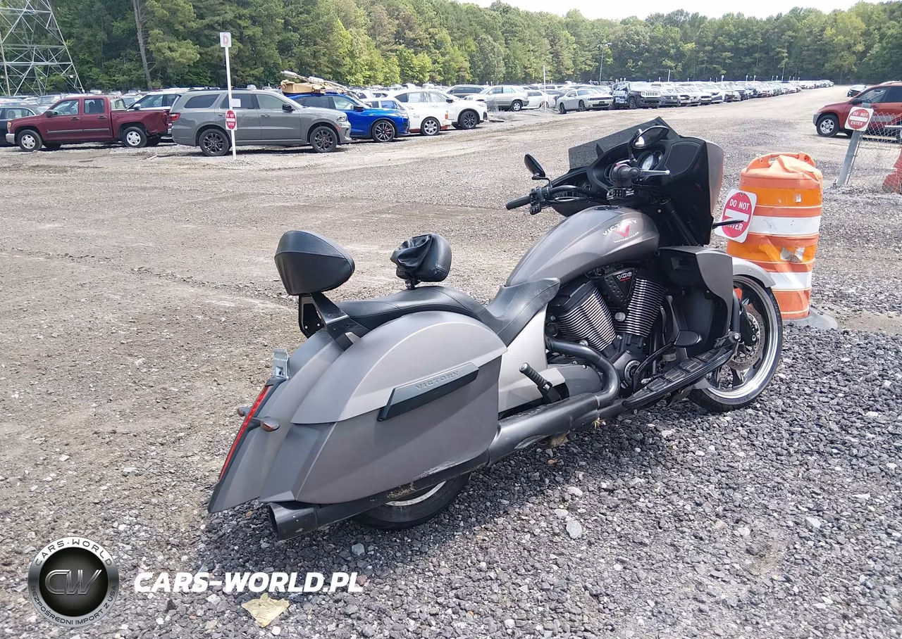 2016 Victory Motorcycles Cross Country VIN:5VPDB36N7G3055510 - 4
