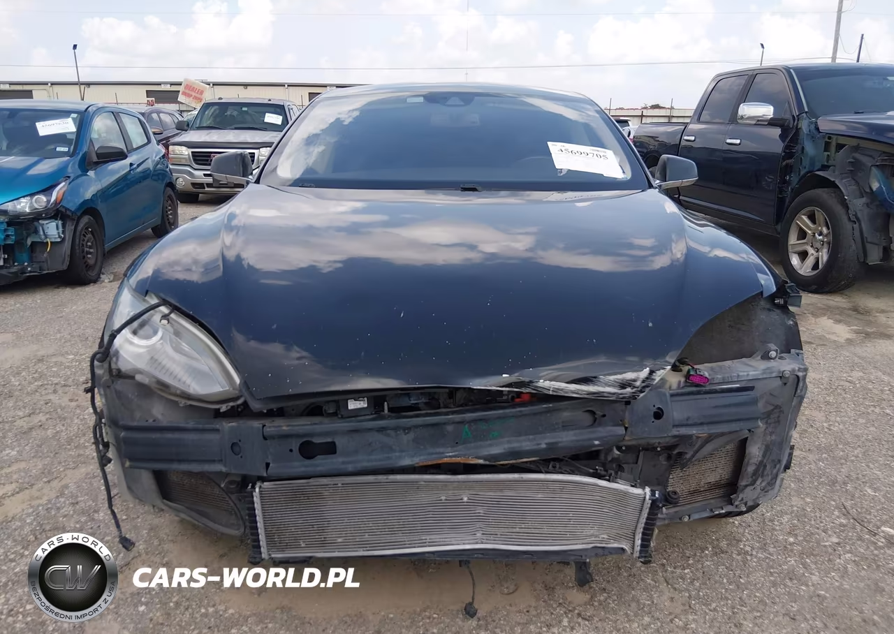 2014 Tesla Model S P85 VIN:5YJSA1H16EFP55767 - 11