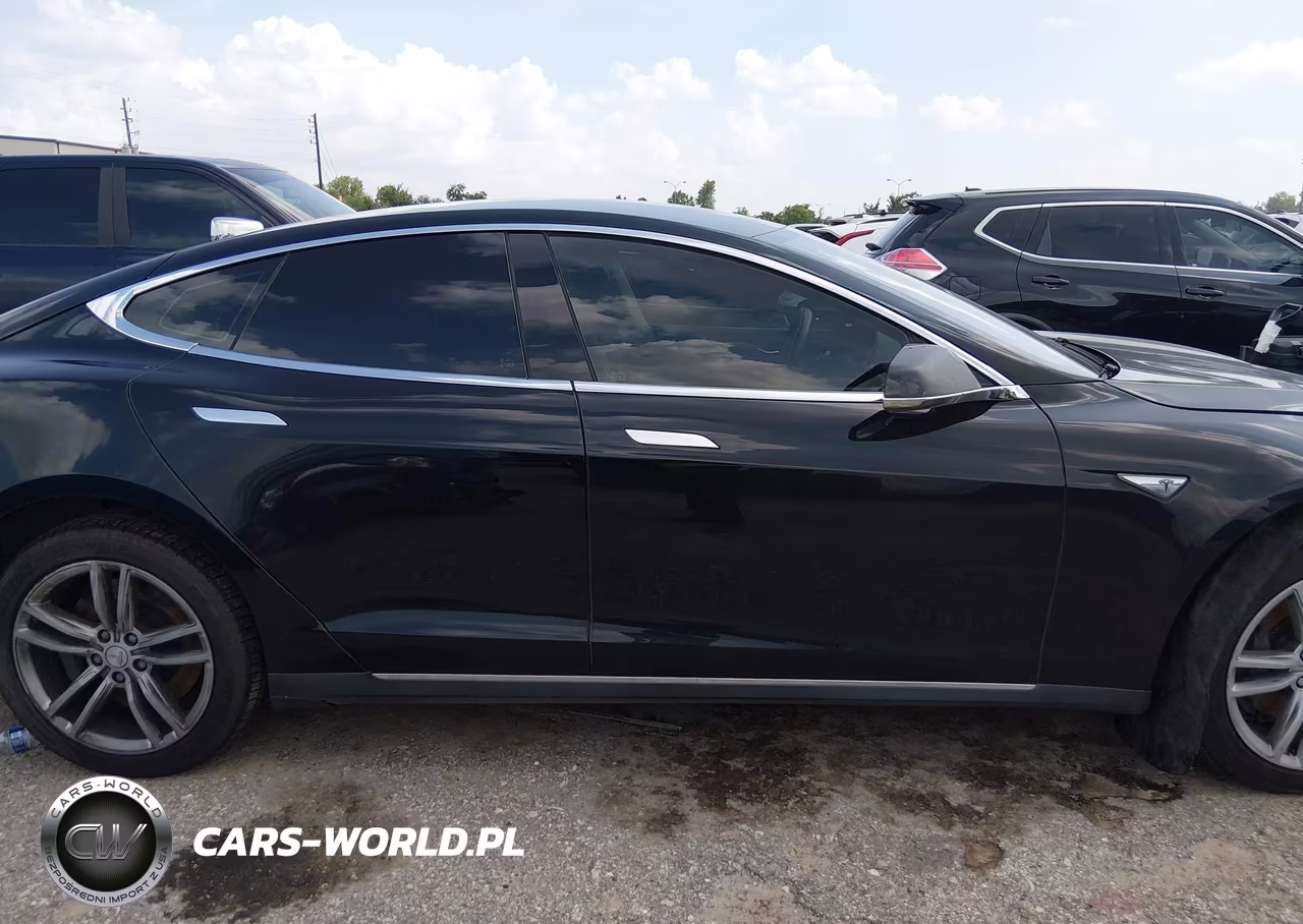 2014 Tesla Model S P85 VIN:5YJSA1H16EFP55767 - 12
